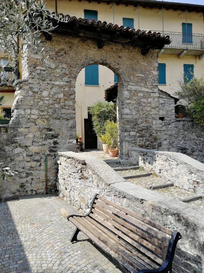 L'Antico Borgo, Un Mix Di Storia E Romanticismo Lierna Exterior foto