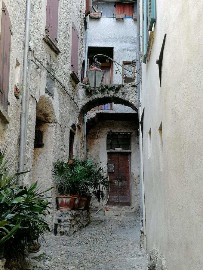 L'Antico Borgo, Un Mix Di Storia E Romanticismo Lierna Exterior foto